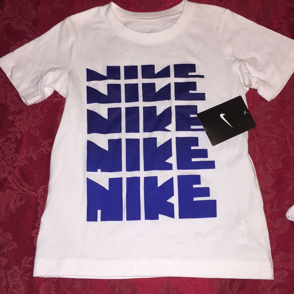Brand new bundle Nike tee - Picture 2 of 3